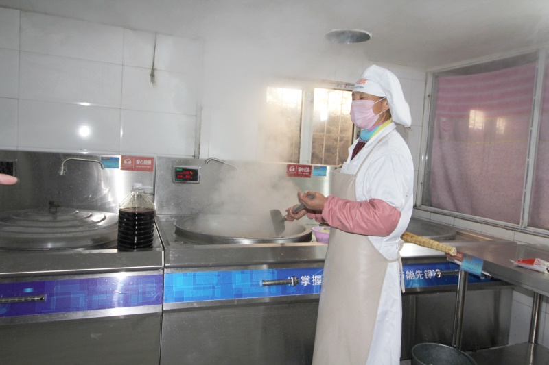 金大门业“爱心厨房”项目第二站：河北围场，守护绿色希望(图6)